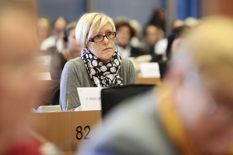 Valokuva 35: Hearing of Commissioner-designate for Digital Single Market - IMCO