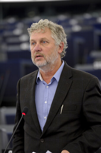 Fotó 10: Plenary session week 43 2014 in strasbourg - Preparation of the European Council (23-24 October 2014)  Council and Commission statements