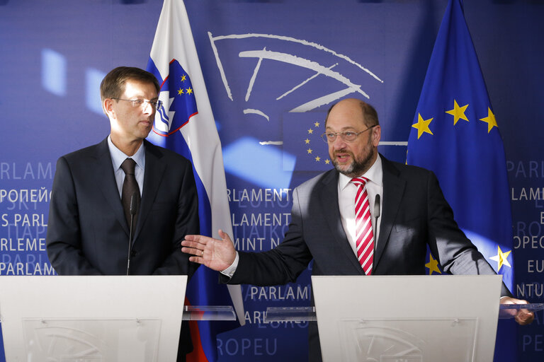 Fotogrāfija 7: Press Point following the meeting of Martin SCHULZ - EP President with Miroslav CERAR, Prime Minister of Slovenia