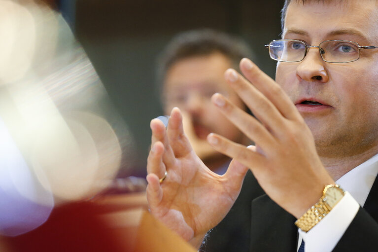 Fotografija 24: Hearing of Commissioner-designate for Euro and Social Dialogue   ECON - EMPL