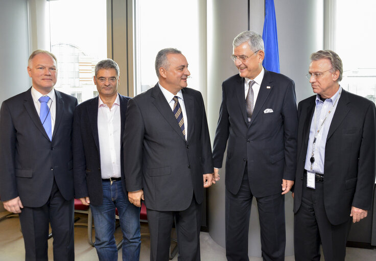 Fotografija 6: MEP Manolis KEFALOGIANNIS meets Volkan BOZKIR, minister for EU Affairs of Turkey