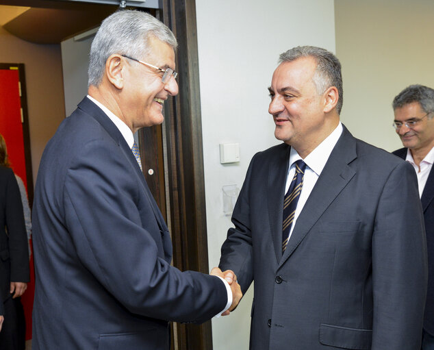 Fotografija 9: MEP Manolis KEFALOGIANNIS meets Volkan BOZKIR, minister for EU Affairs of Turkey