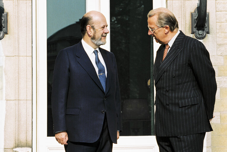 Jose Maria GIL-ROBLES GIL-DELGADO EP President meets with Albert II King of Belgium