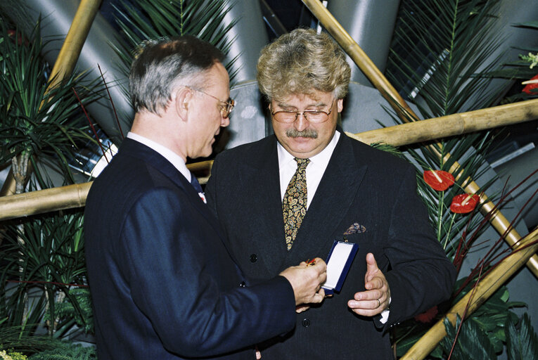 Nuotrauka 29: German MEPs are awarded the German 'Verdienstkreuz' (Merit Cross of the Federal Republic of Germany)