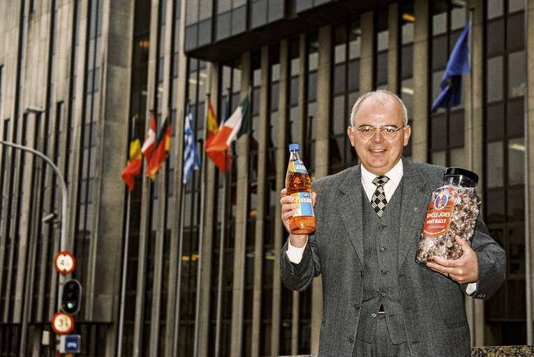 Fotó 10: MEP Terence WYNN at the European Parliament in Brussels