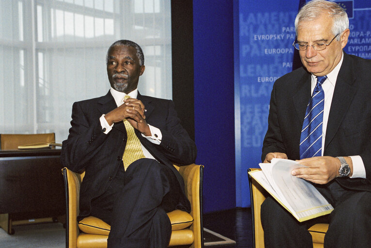 Fotografie 24: Visit of Thabo MBEKI, President of South Africa at the European Parliament in Strasbourg