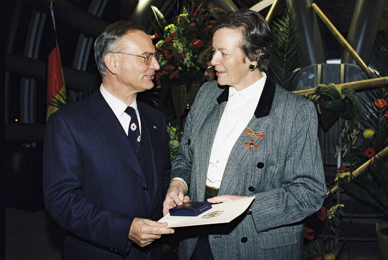 Nuotrauka 33: German MEPs are awarded the German 'Verdienstkreuz' (Merit Cross of the Federal Republic of Germany)