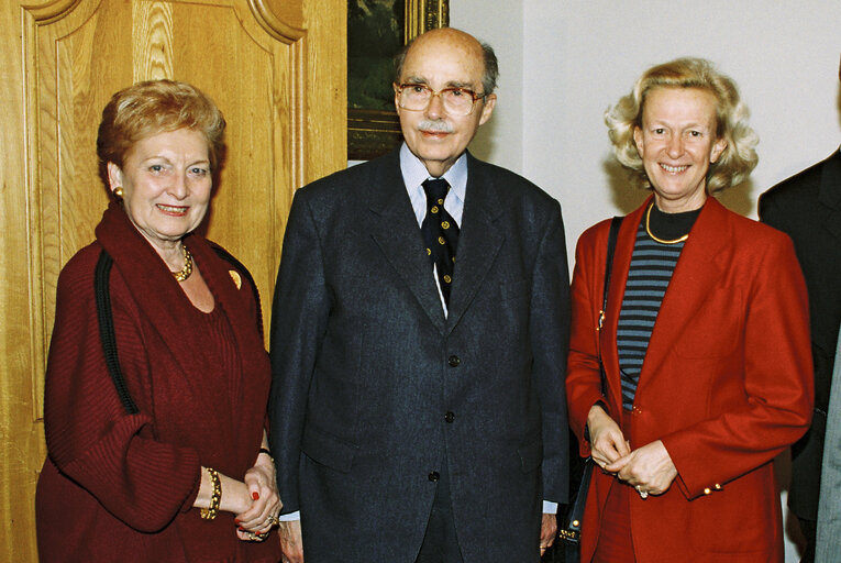 Billede 2: Pan-European meeting in Castle of Ham in Steenokkerzeel in January 1998.