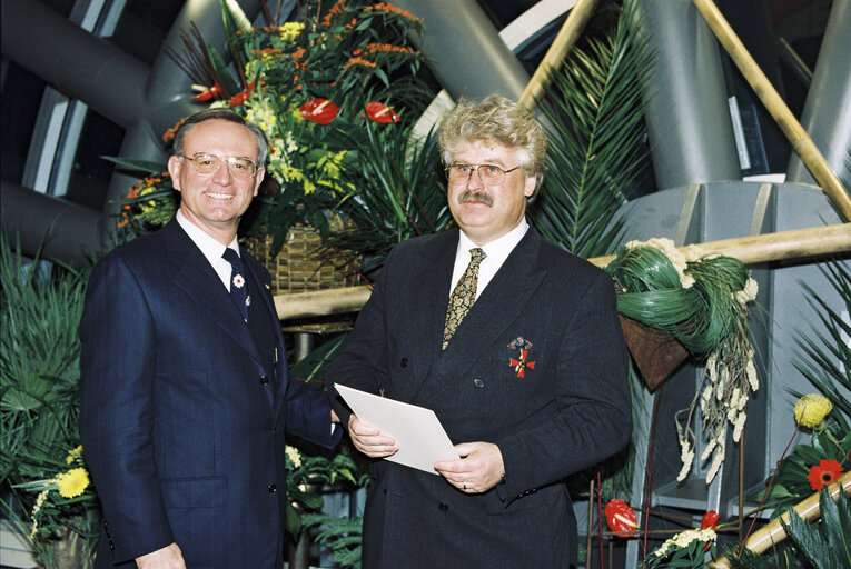 Nuotrauka 35: German MEPs are awarded the German 'Verdienstkreuz' (Merit Cross of the Federal Republic of Germany)