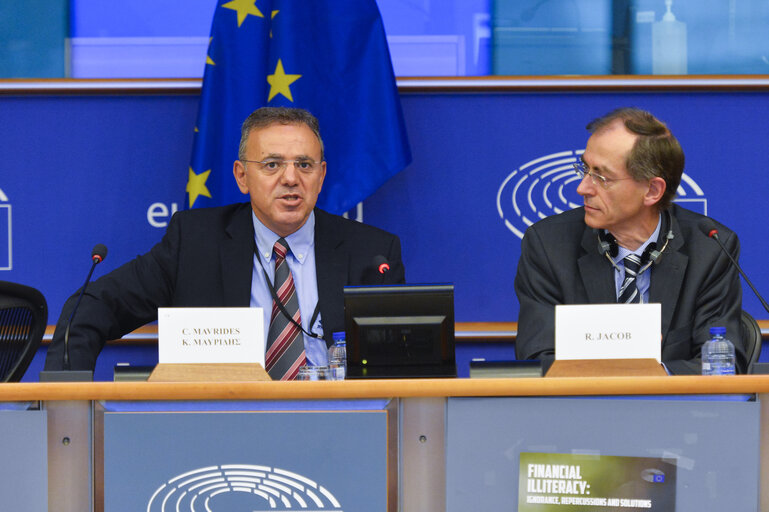 Zdjęcie 14: Financial Illiteracy: Ignorance, repercussions and solutions