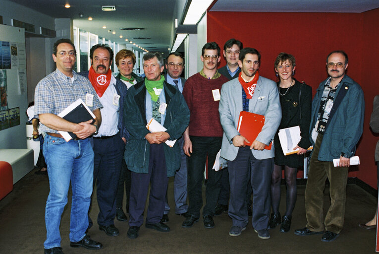 Foto 23: Meeting with trade union representatives on the closure of the Renault factory in Belgium