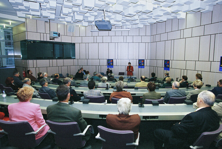 Photo 3: French MEPs receive French visitors in Strasbourg