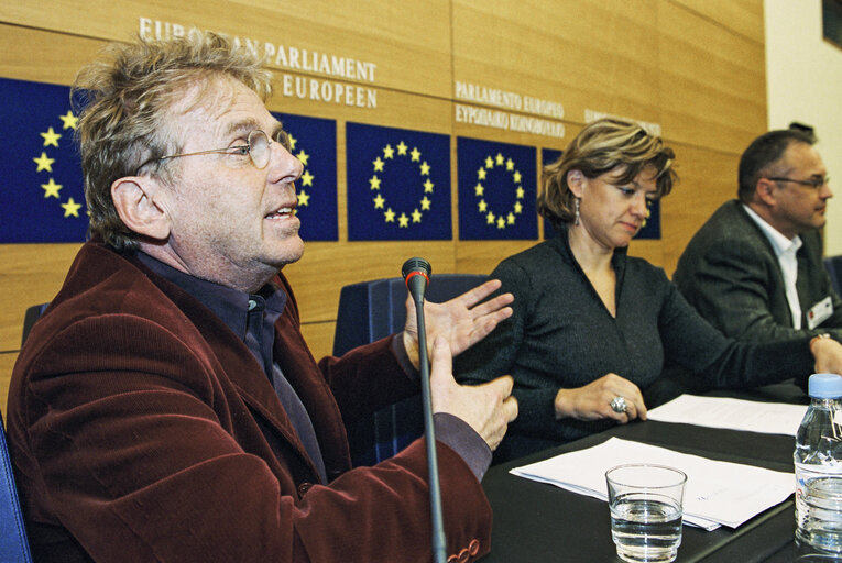 Foto 3: Meeting at the European Parliament