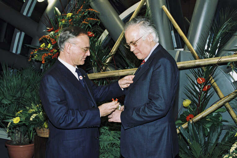 Nuotrauka 39: German MEPs are awarded the German 'Verdienstkreuz' (Merit Cross of the Federal Republic of Germany)