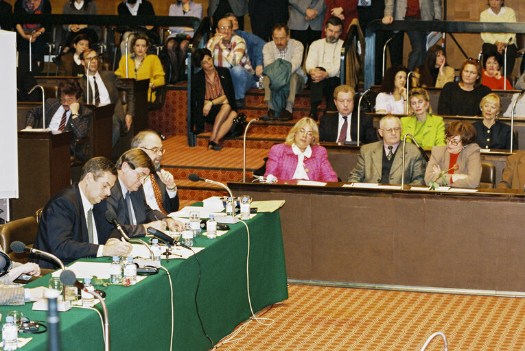 Fotografia 23: Newly appointed Secretary General meets with the EP staff in Luxembourg