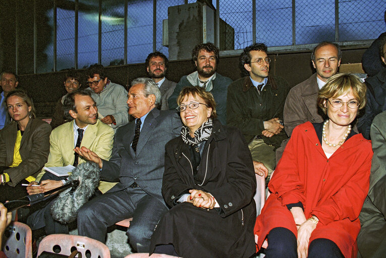 Fotografia 4: Football match - tournament between teams of the European Parliament