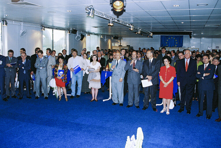 Photo 30 : Event for the launch of Euro currency