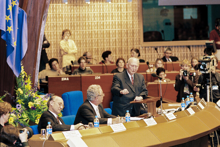 Fotografija 15: 90th anniversary of Pierre PFLIMLIN, Former EP President