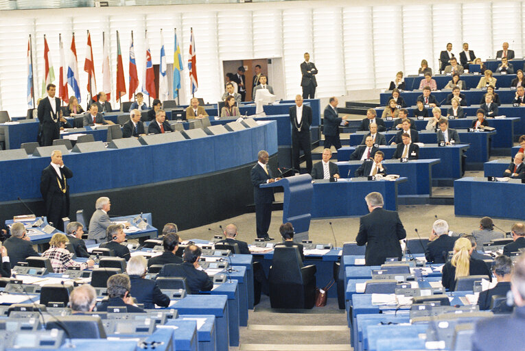 Fotografie 16: Visit of Thabo MBEKI, President of South Africa at the European Parliament in Strasbourg. Plenary Session