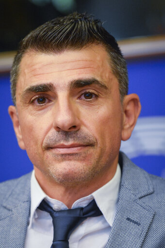 Zdjęcie 7: Financial Illiteracy: Ignorance, repercussions and solutions