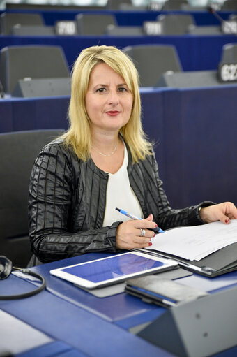 Valokuva 9: Karoline GRASWANDER-HAINZ in plenary session Week 20 2017 in Strasbourg