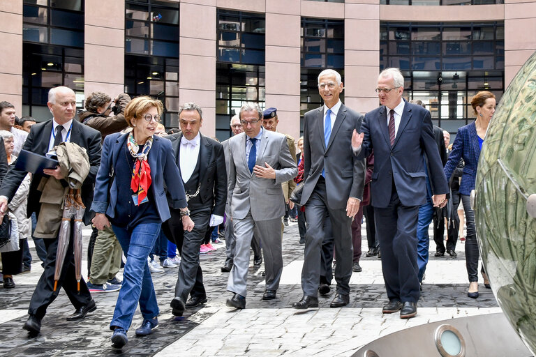 Fotografija 5: Open Day of the European institutions 2017 - Strasbourg -   Raise of the European Union flag by the Eurocorps