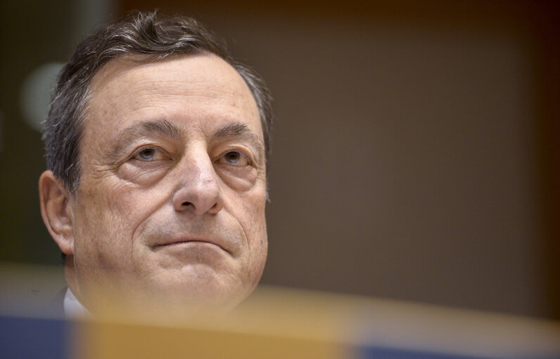 Fotografija 10: Committee on Economic and Monetary Affairs (ECON).Monetary Dialogue with Mario DRAGHI, President of the ECB