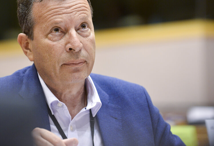 Photo 6: EP Committee on Economic and Monetary AffairsPublic Hearing with Chairman of the European Systemic Risk Board