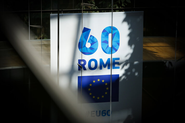 Photo 15: Banner for the 60th anniversary of the European Parliament