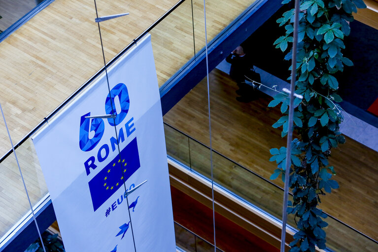 Photo 5: Banner for the 60th anniversary of the European Parliament in Strasbourg
