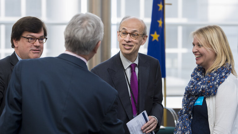 Photo 25 : EPRS roundtable discussion - ' The political impact of the European Parliament in the 1980s: Writing EU history '