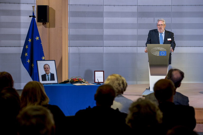 Φωτογραφία 6: Tribute to Julian PRIESTLEY, former EP Secretary-General