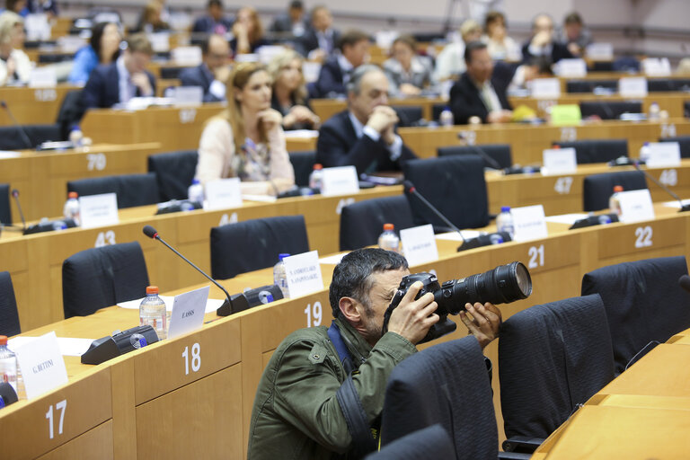 Fotografija 8: Joint AFET-SEDE meeting - EU-NATO cooperation - Exchange of views with NATO Secretary General