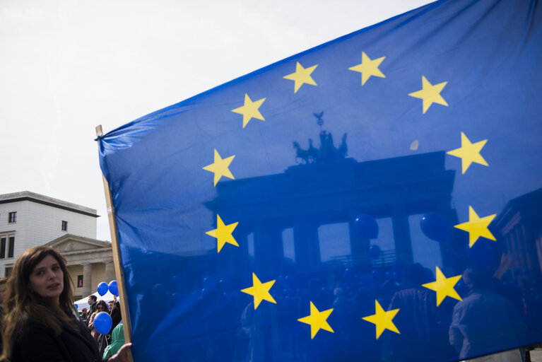 Fotografia 15: 60th Anniversary of the Treaty of Rome celebrations - ' March for Europe in Berlin '