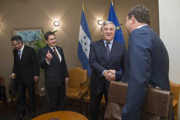 Valokuva 14: Visit of Juan Orlando HERNANDEZ, President of the Honduras to the European Parliament in Brussels