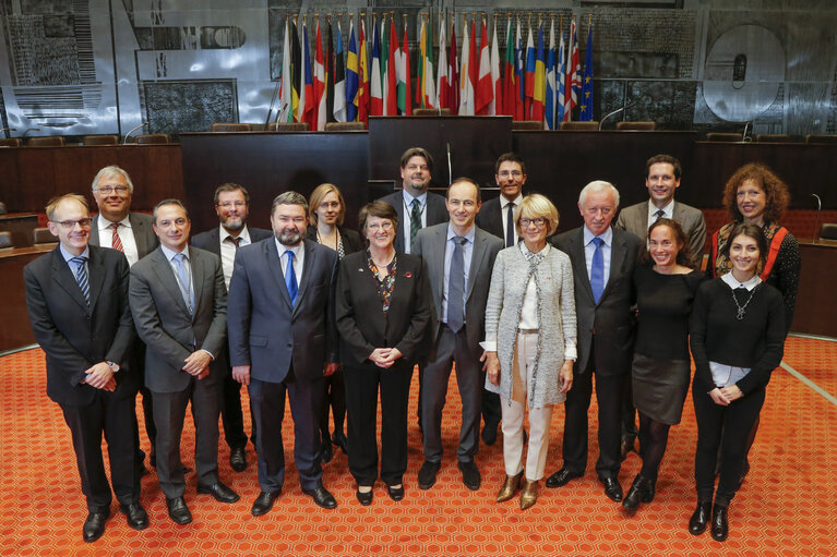 Photo 1 : Family pictures of the EP Quaestors