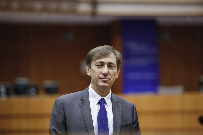 Fotografija 13: MEP Bernard MONOT at the European Parliament in Brussels