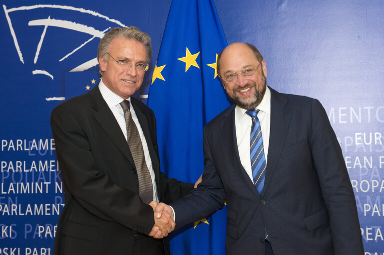 Photo 6 : Martin SCHULZ - EP President meets with MEP Takis HADJIGEORGIOU