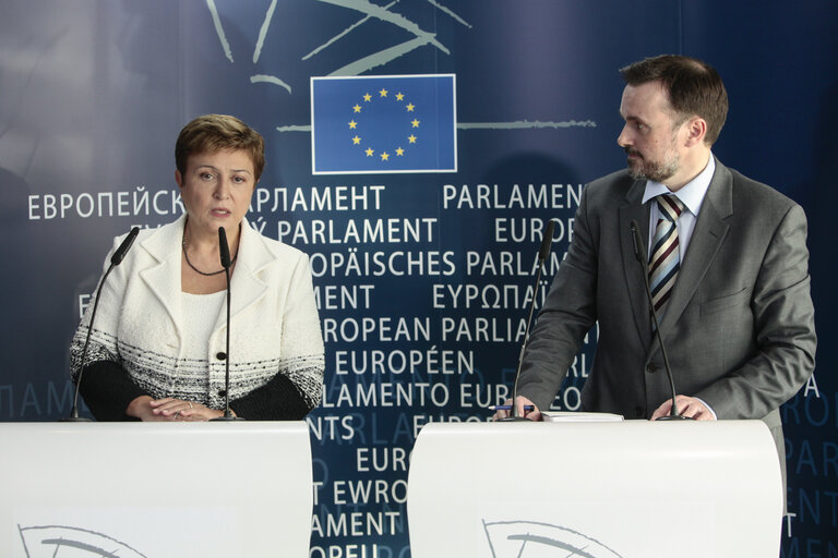 Fotografia 38: Press conference following the Hearing of Commissioner-designate for Budget and Human Resources - BUDG-CONT