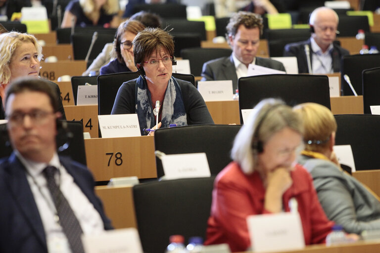 Valokuva 23: Hearing of Commissioner-designate for Digital Single Market - IMCO