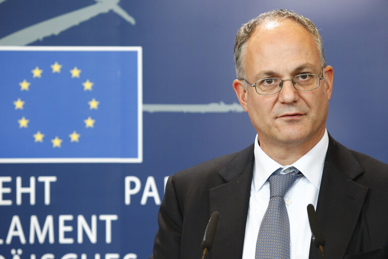 Fotografi 23: Press point following the Additional hearing of the Commissioner-designate in charge of Financial Stability, Financial Services and Capital Markets Union - ECON