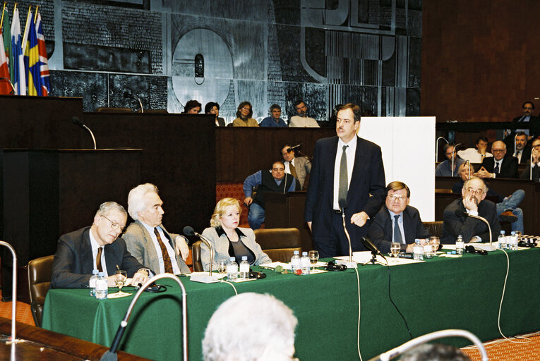 Fotografia 19: Newly appointed Secretary General meets with the EP staff in Luxembourg