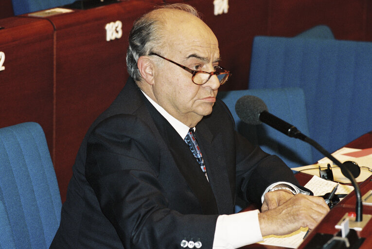 Foto 3: MEP Lucio MANISCO at the European Parliament in Strasbourg