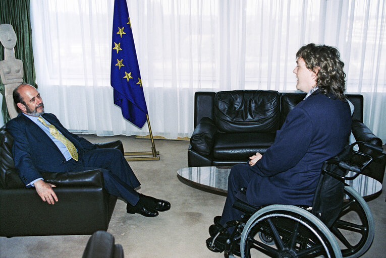 Foto 1: EP President meets with MEP Brian CROWLEY in Strasbourg