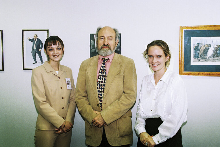 Foto 5: MEP Phillip WHITEHEAD with WWF activist