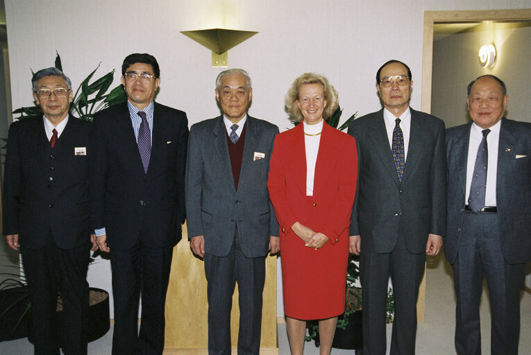 Nicole FONTAINE meets with a Chinese Delegation at the European Parliament in Brussels