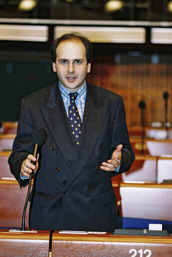 Valokuva 4: Portrait of Mep in the hemicycle of the European Parliament in Strasbourg