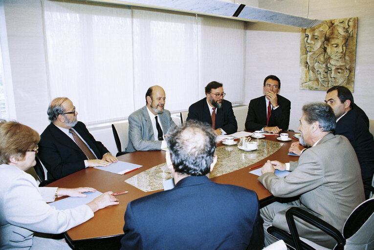 Fotografia 1: EP President meets with the President of Romania