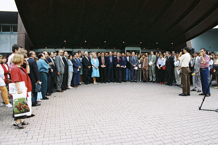 Photo 14 : Plenary session in Strasbourg - Tribute to  Miguel Angel BLANCO who was assassinated in the Basque Country on July 12.