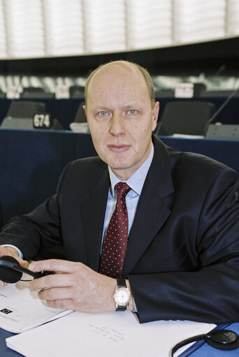 Foto 17: MEP Carl LANG at the European Parliament in Strasbourg